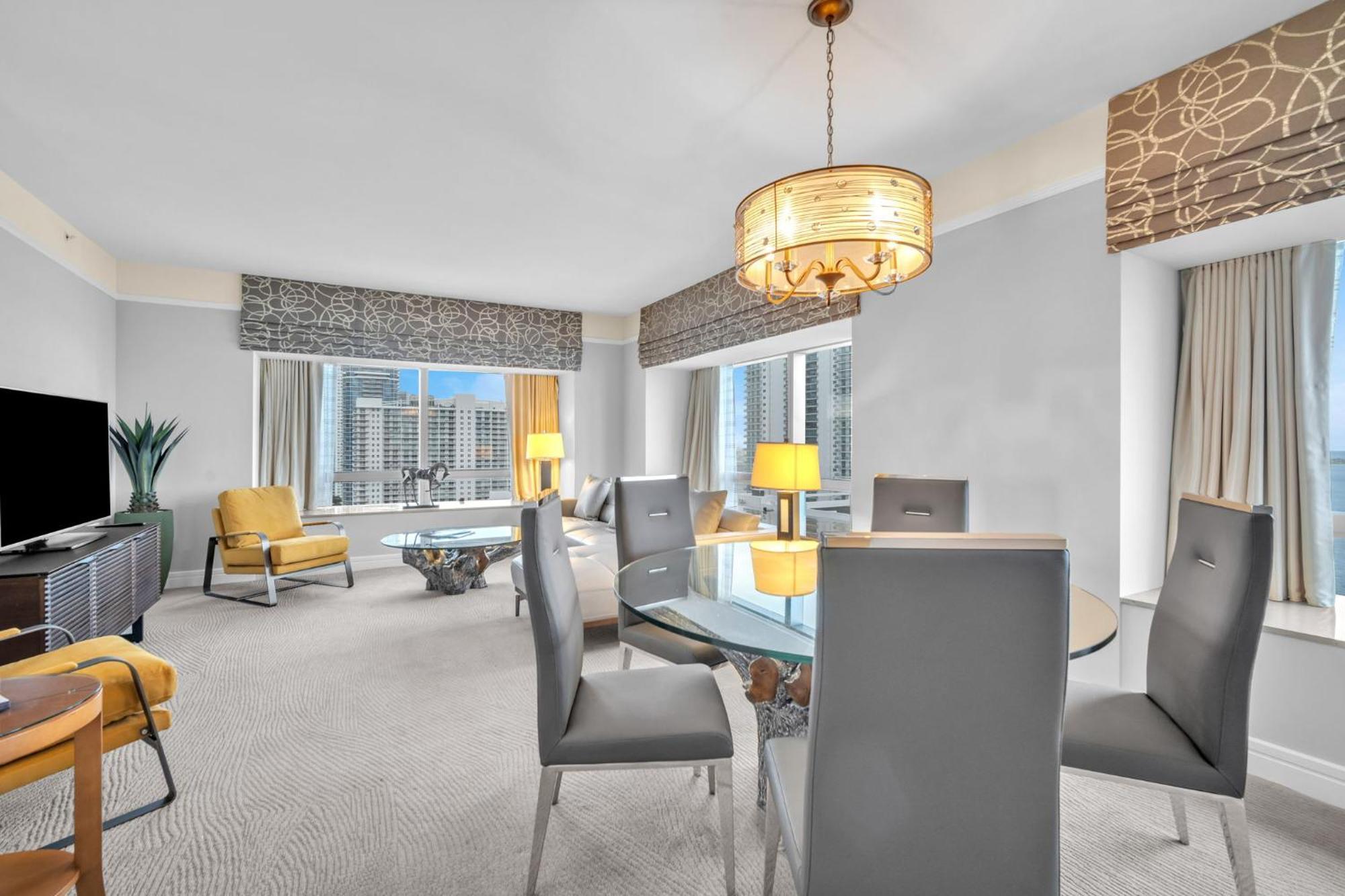 2 Bedroom Or King Studio Suites Four Seasons Hotel Miami Free Wi-Fi & Free Parking Exterior photo